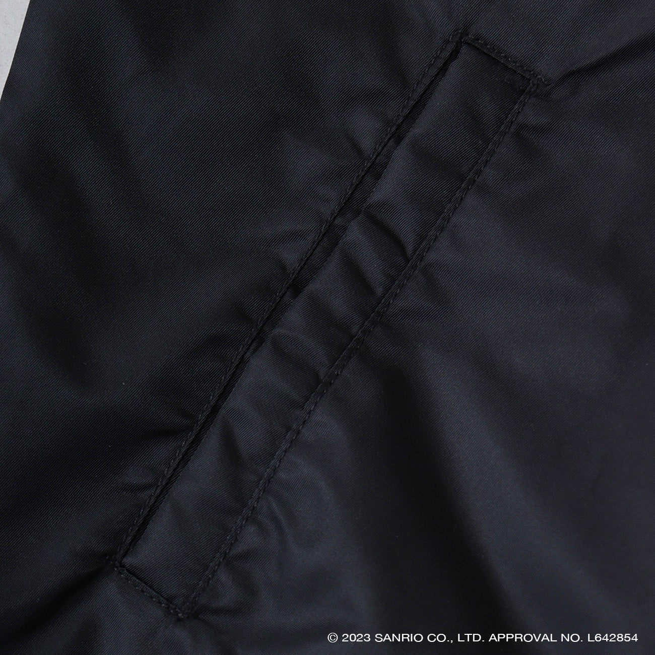 💥限量發售~《✈️HELLO KITTY BOBMER JACKET》的新款薄身風褸隆重登場！💞💞 - Maidingding